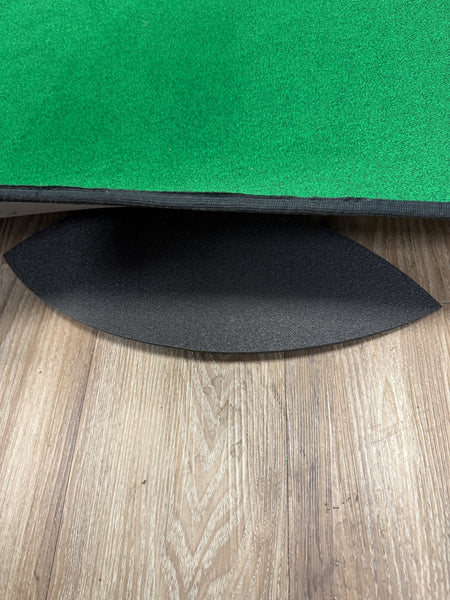 Showing the use of break pads on Wedge Game putting mat